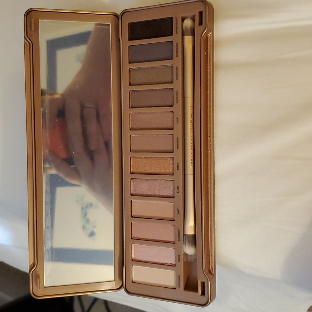 Urban Decay Naked 3 eyeshadow pallet.